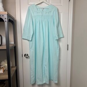 Miss Elaine Seersucker Zip Front Robe XL Aqua Blue Floral Smocked Housecoat Zip